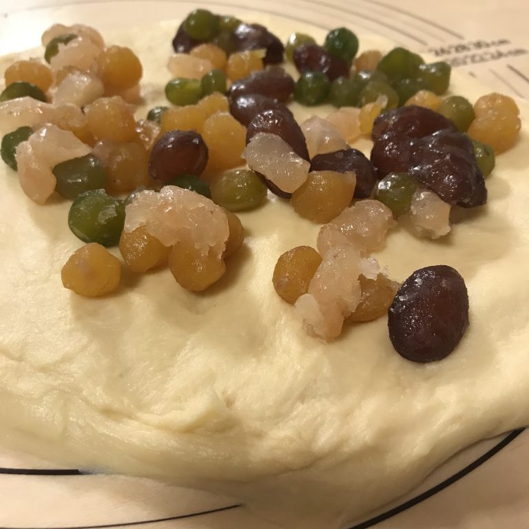 クグロフ型としっとり甘納豆のご案内