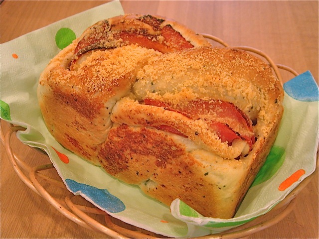 ねじ食パン